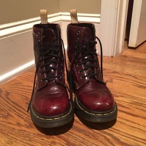 ⚡️🍒CHERRY RED DR MARTEN BOOTS🍒 ⚡️